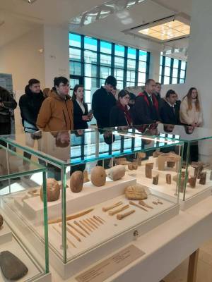 9f1b190c-58bc-4a53-be2c-9bf180578890_original