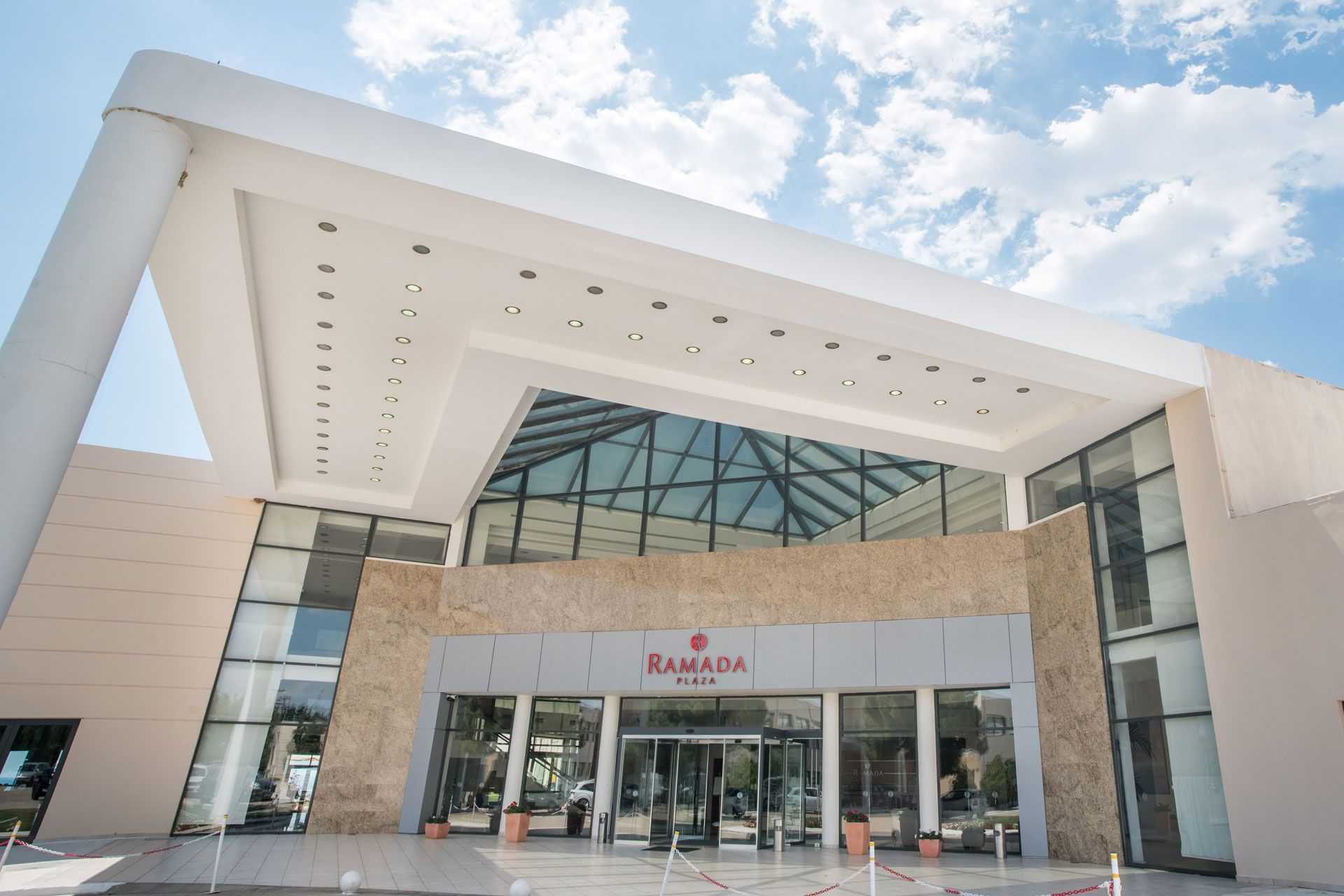 Ramada Plaza Thraki